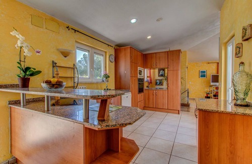 Cap de la Nau Villa | El Castillo - Spacious 8 bedroom villa sleeps up to 15 (max 10 adults)