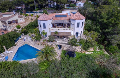 Cap de la Nau Villa | El Castillo - Spacious 8 bedroom villa sleeps up to 15 (max 10 adults)