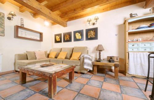 Casas del Abad House | El Colirrojo - Los Sitios de Aravalle
