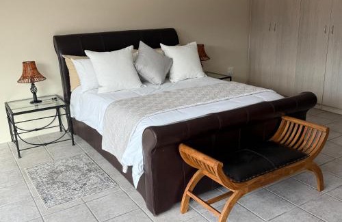 Still Bay Apartment | El De Mon