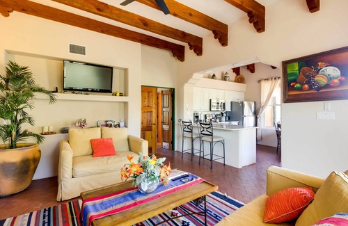 Tucson House | 'El Diamante' Mtn-View Casita w/Private Jacuzzi!