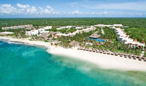 Villa Juarez Resort | El Dorado Royale, Catamarán, Cenote, All & More Inclusive Adults Only