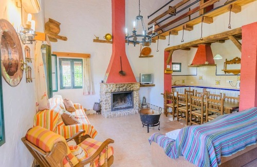 El Bosque Villa | El Garrotal - La Matanza El Bosque by Ruralidays