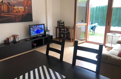 La Portilla Apartment | El Gurugú, bajo con jardin a 200m de la playa de Barro