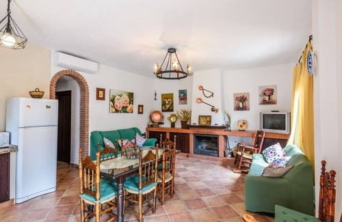 Alozaina Villa | El Lagar de Alozaina by Ruralidays