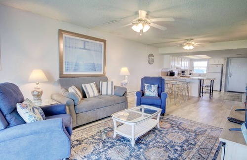 Fort Walton Beach Condo | El Matador 417 - FREE TICKETS! Your stay includes free tickets to many area attractions!