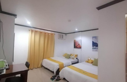 Boracay Island Hotel | El Moro Beach Resort