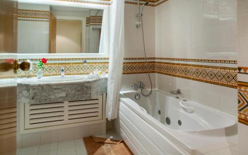 Douz Hotel | El Mouradi Douz