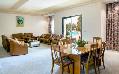 Douz Hotel | El Mouradi Douz