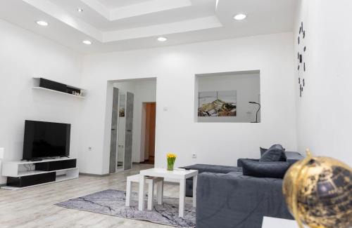 Becej Apartment | El Mundo Apartman