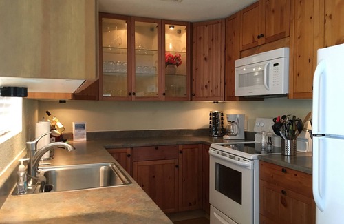 Mitchell Park West House | El Norte - 3bdrm, 2bath, Heated Pool, Walk to Asu
