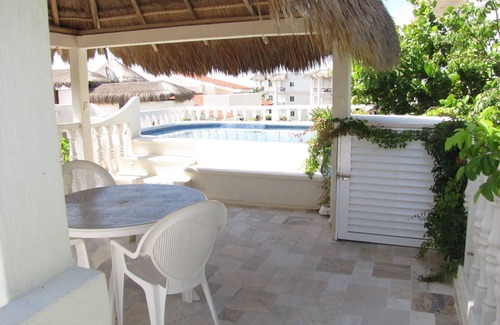 Puerto Morelos Apartment | El Pajarito Luxury Apartment with Pool and Detached Studio discount available