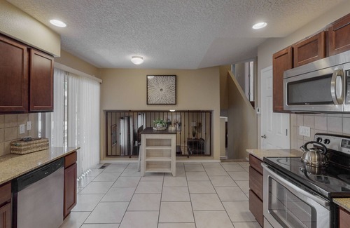 Heritage Hills House | El Paseo Reale @ the Foothills
