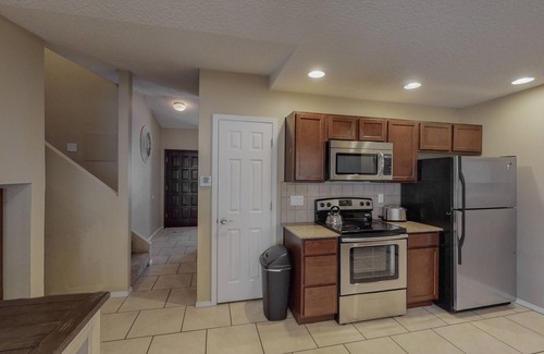 Heritage Hills House | El Paseo Reale @ the Foothills