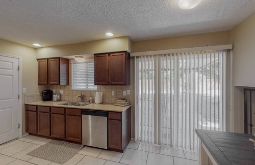Heritage Hills House | El Paseo Reale @ the Foothills