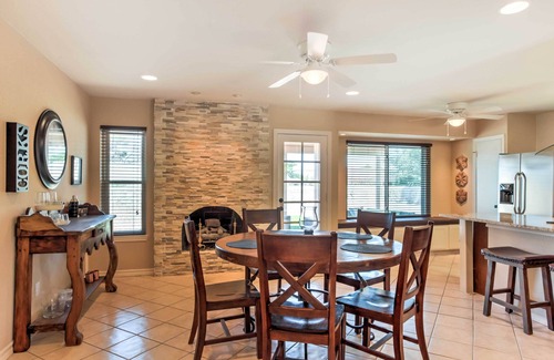 Biggs Field House | El Paso Smart House: Backyard - 12 Mi to Downtown