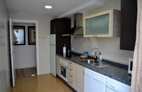 La Trinidad-San Juan y Todos los Santos Apartment | El Patio De La Aljama