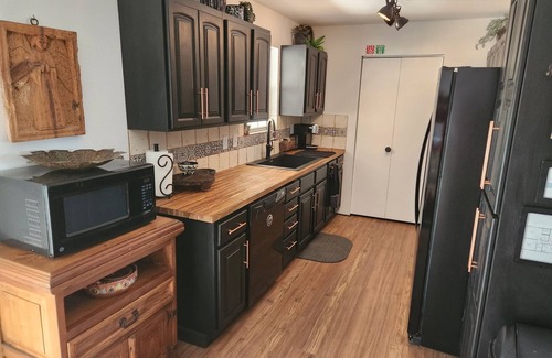 Alpine House | El Pino - Walkable, quiet, comfortable, views