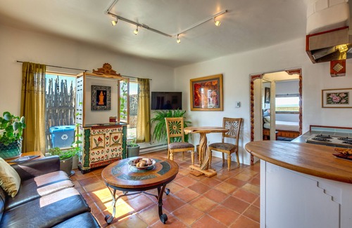 El Prado Condo | El Prado Couple's Escape w/Hot Tub!