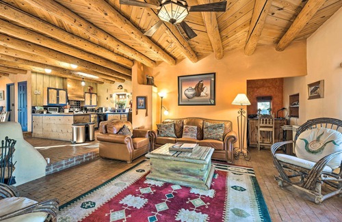 El Prado House | El Prado Home w/Hot Tub, Panoramic Mtn Views