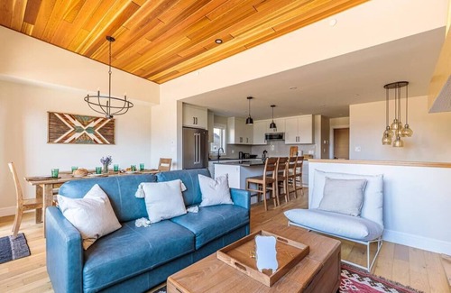 Teepee Town House | El Refugio - Private Townhouse with Amazing Views