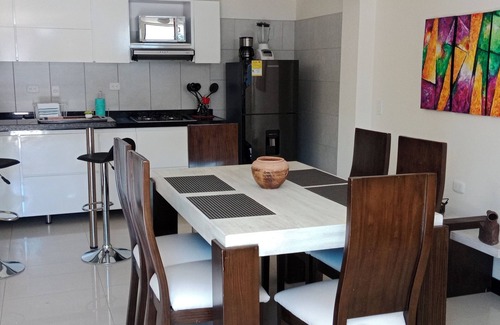 Teusaquillo Apartment | El "Rincón del sinsonte", an apartment surrounded by parks in the heart of Bogotá.