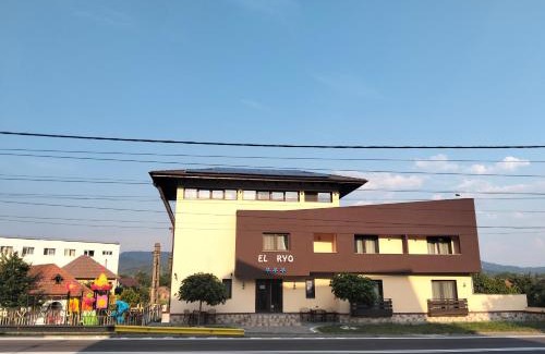 Calimanesti House | El Ryo 2