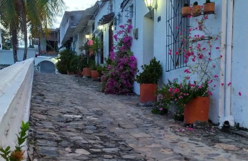 Puerto Triunfo Apartment | El Santorini Colombiano en Doradal