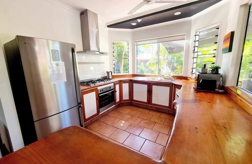 Cable Beach House | El Sueño - Couples Escape - Beautiful tropical paradise with pool