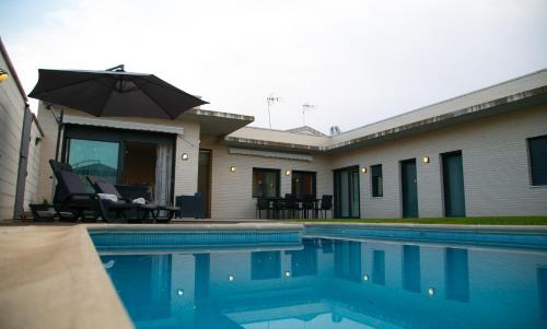 Galvez House | El Tornadillo