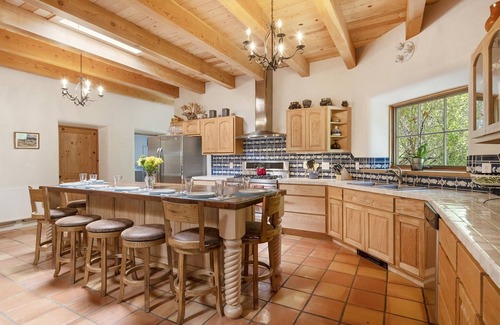 Tesuque House | El Torreon - Luxury Home, Serene Surroundings