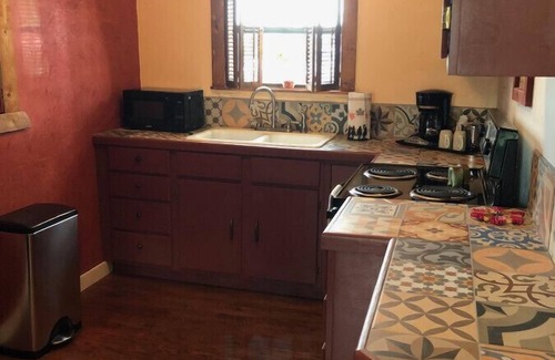 Alpine House | El Viejo Adobe - Across from Sul Ross campus!