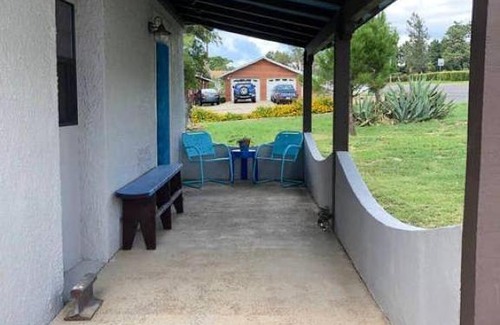 Alpine Bed & Breakfast | El Viejo Adobe - Across from Sul Ross campus