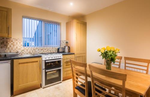 Londonderry House | Elagh Cottages