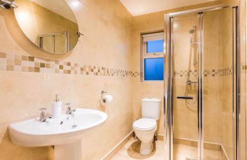 Londonderry House | Elagh Cottages