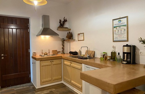 Naxos House | ELAIOLITHOS - Luxury Villa Suites - Adults Only