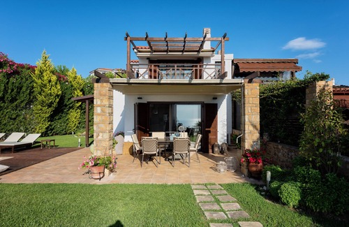 Kassandra Villa | Elani Villa Dieci by Luxlikehome