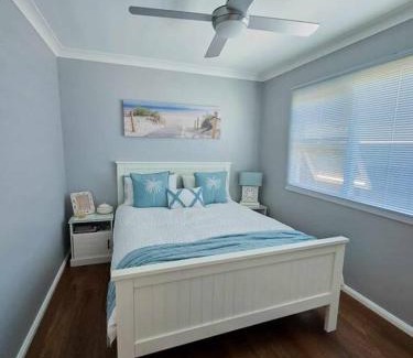Sussex Inlet House | Elanora - home by the sea in Sussex Inlet