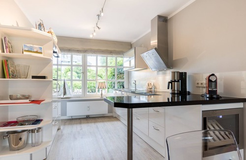 Keitum Apartment | Elbe - Reetgedecktes Gepflegtes Objekt in Ruhiger Lage Nicht Weit vom Wattenmeer