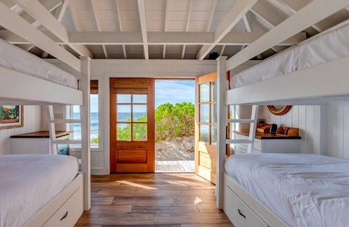 Hope Town Hotel | Elbow Reef