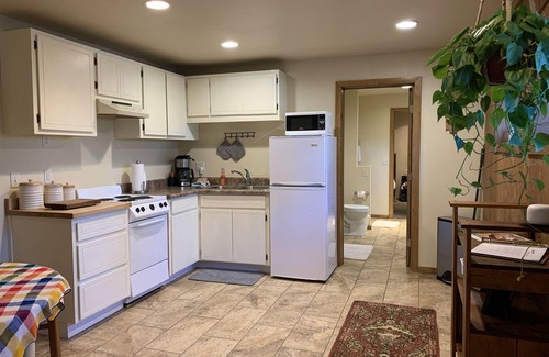 Shadow Mountain Apartment | Elden View Hideaway - quiet street, close to trails