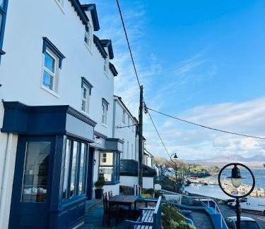 Roundstone Bed & Breakfast | Eldon's Bed & Breakfast