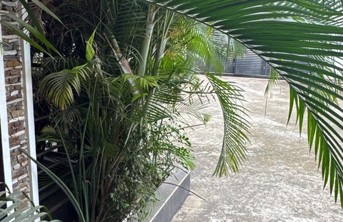 Accra Apartment | Electic African cozy apartment - 33 minutes from the city