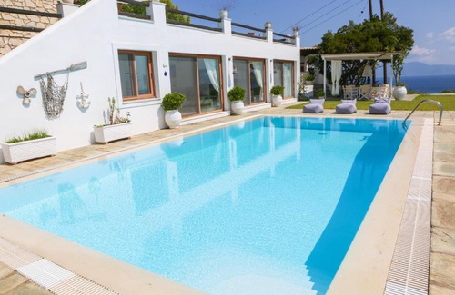 Kanapitsa House | Electra Pool Villa Skiathos
