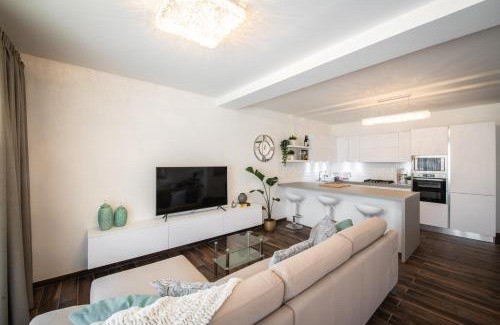 Marsalforn Apartment | Electra Residence - Luxury Central Beachview Apartment