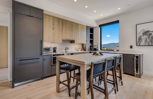 Snowmass Village Condo | Electric Pass Lodge 508