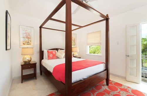 Mount Brevitor Villa | Elegance 3 bedroom townhouse in Barbados with plunge pool