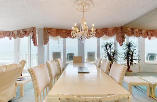 Daytona Beach Shores Apartment | Elegance by the Sea, Unit 701