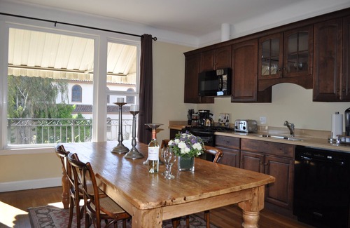 Sonoma House | Elegance & Charm 2 blocks to Sonoma Square, from 249 off season