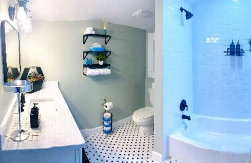 Sanford House | Elegance Meets Modern Comfort: Your Downtown Sanford Hideaway.